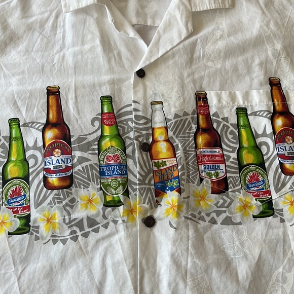 Pacific Legend Beer themed Hawaiian Shirt sz small - Picture 2 of 12